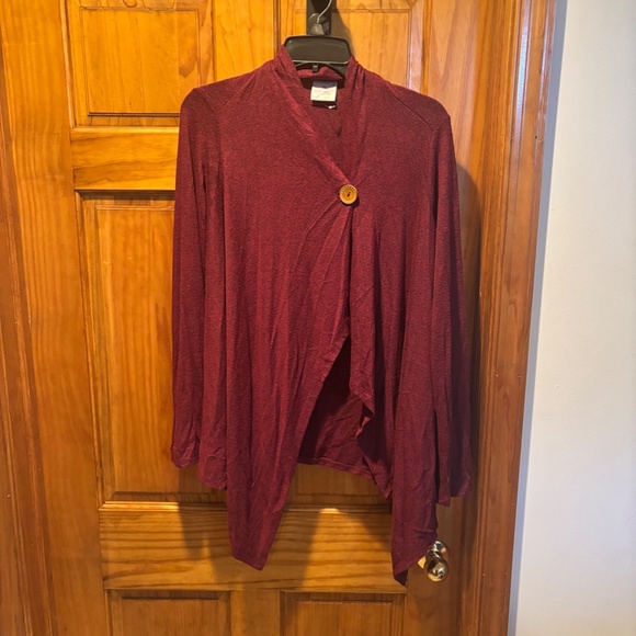 Serra Women's Single Button Cardigan In Maroon Medium - Picture 2 of 5